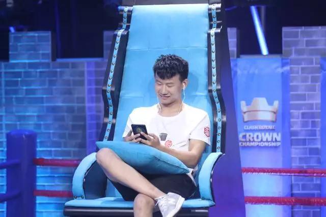 《皇室战争》CRL战队巡礼--电竞航母LGD