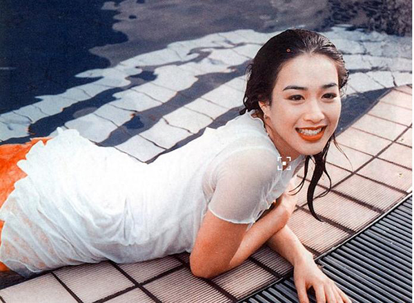 钟林两代美人鱼pk 《天尊》惹火法师争艳